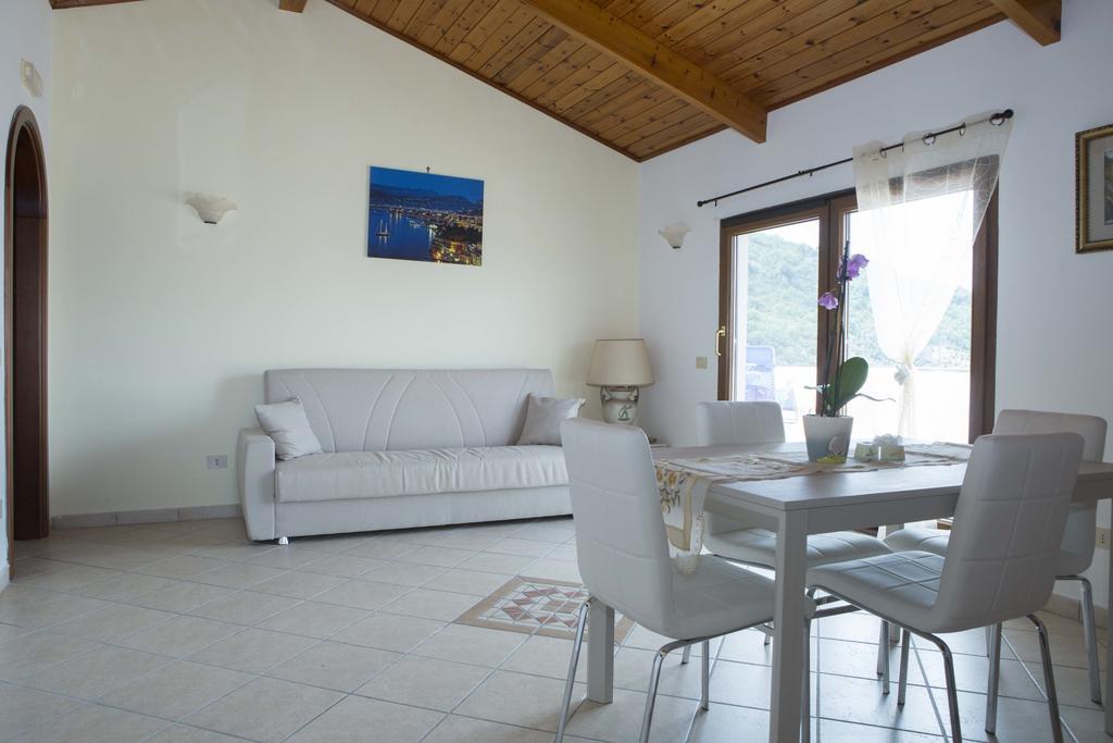 Appartamento Villa Degli Ulivi Сант'Анджелло Номер фото